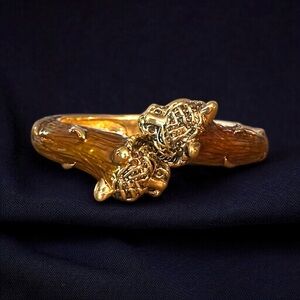 Vintage JC Thailand gold tone lions head hinged wrap bangle bracelet